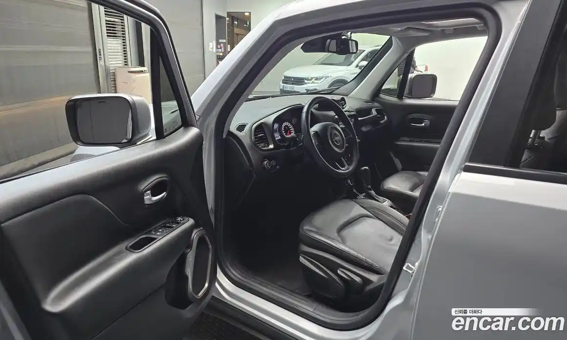 Jeep Renegade 2021 2.4 гидро в Москве № 169736, фото 10