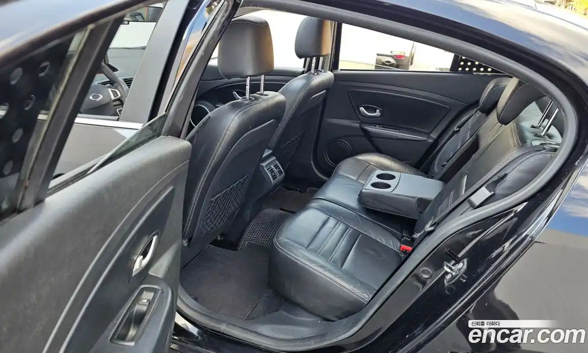 Renault SM3 2013 1.6 гидро в Москве № 183908, фото 12
