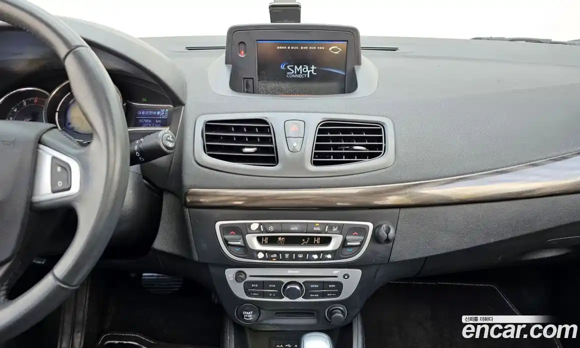 Renault SM3 2013 1.6 гидро в Москве № 183908, фото 14