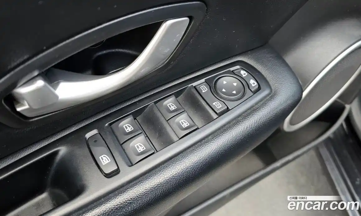 Renault SM3 2013 1.6 гидро в Москве № 183908, фото 18