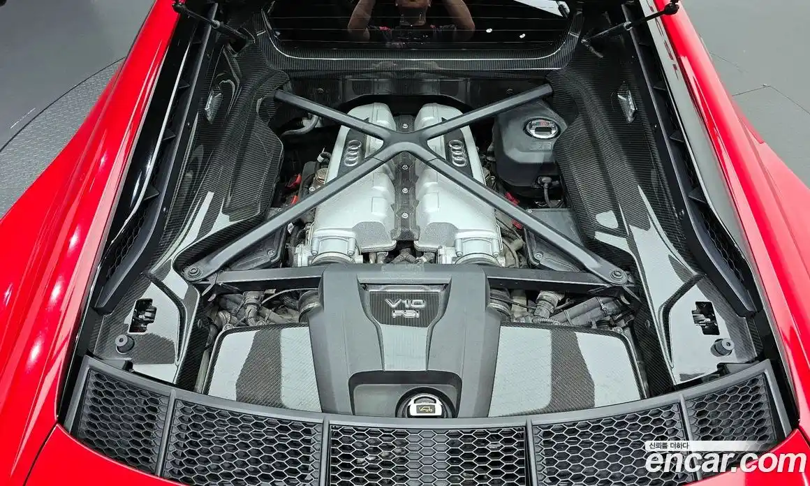 Audi R8 2021 5.2 гидро в Москве № 196292, фото 6