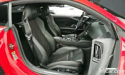 Audi R8 2021 5.2 гидро в Москве № 196292, миниатюра 10