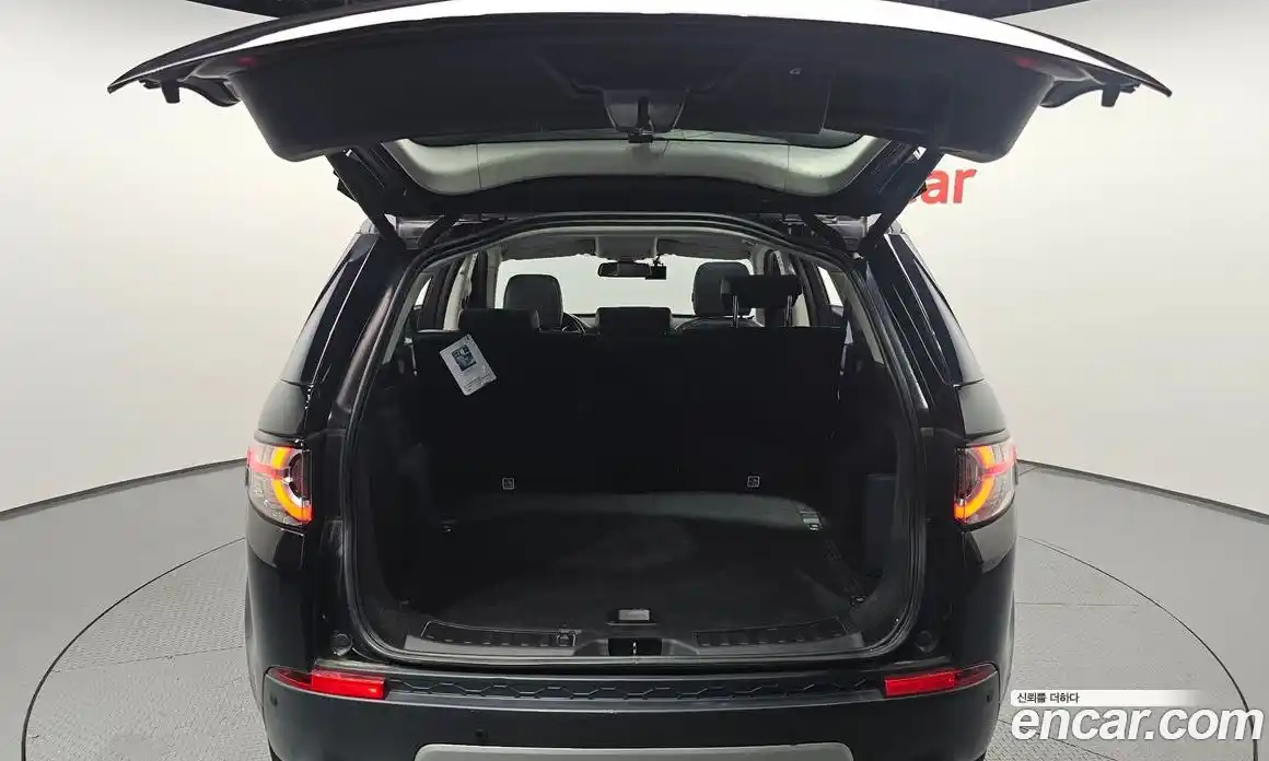 Land Rover Discovery Sport 2018 2.0 гидро в Москве № 213704, фото 20