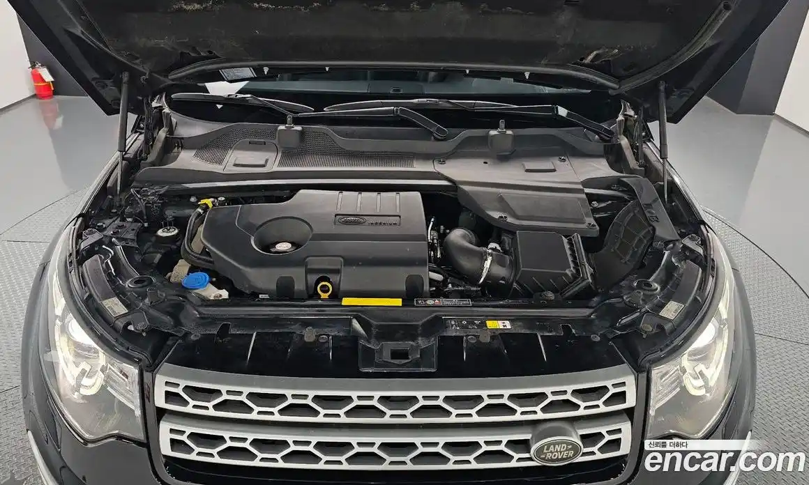 Land Rover Discovery Sport 2018 2.0 гидро в Москве № 213704, фото 6