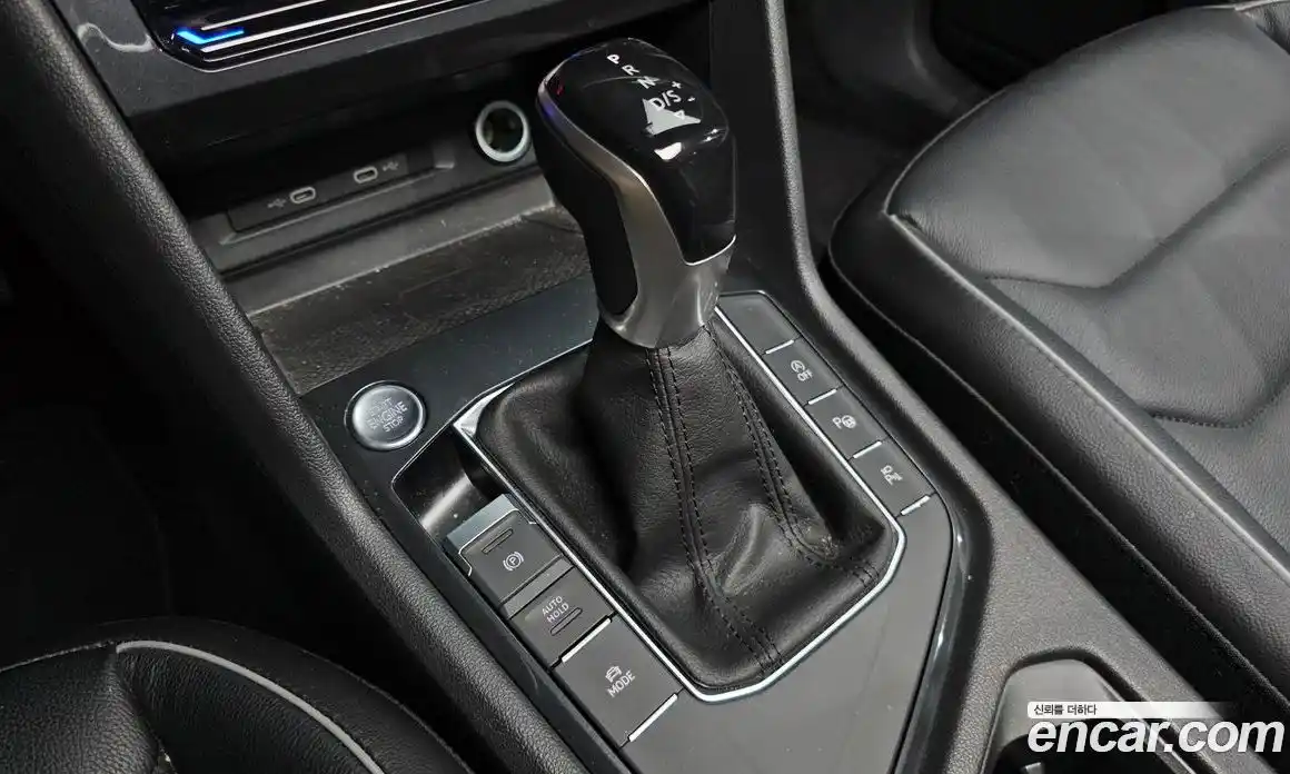 Volkswagen Tiguan 2021 2.0 гидро в Москве № 215102, фото 9