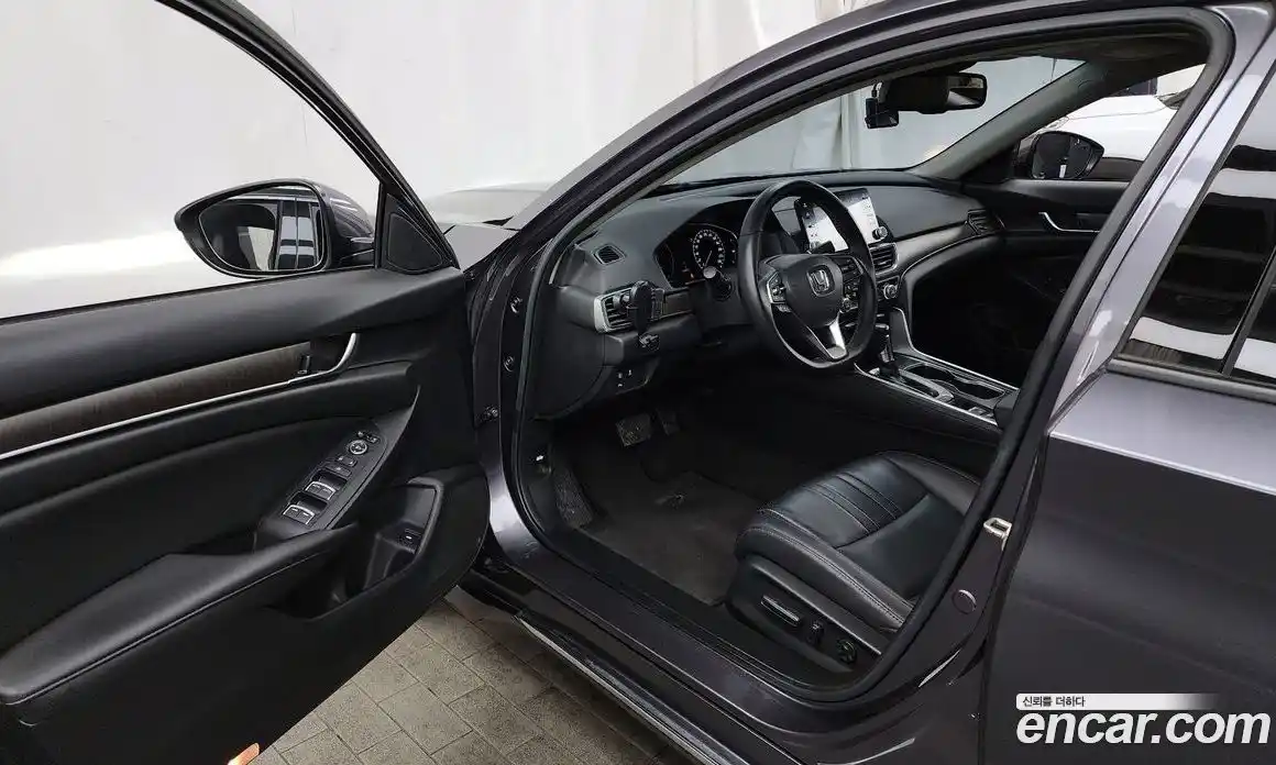Honda Accord 2019 1.5 гидро в Москве № 215702, фото 10