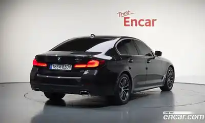 BMW 5-Series, 2022