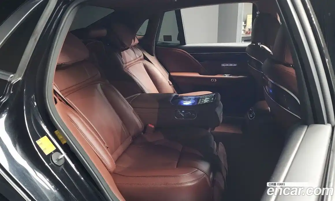 Genesis G90 2022 3.5 гидро в Москве № 23207, фото 12