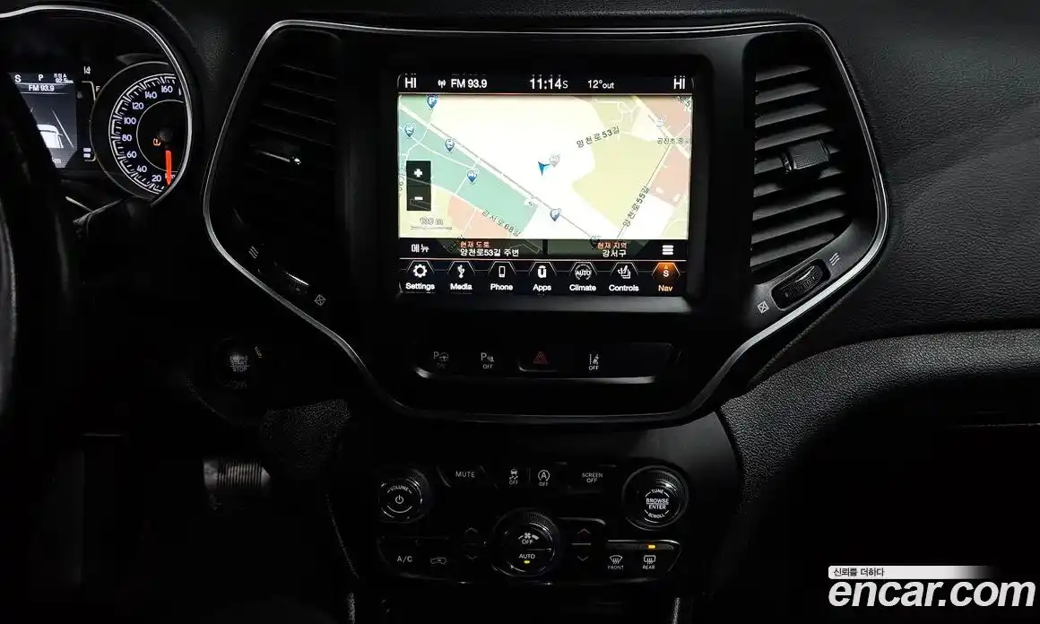 Jeep Cherokee 2019 2.4 гидро в Москве № 232665, фото 14