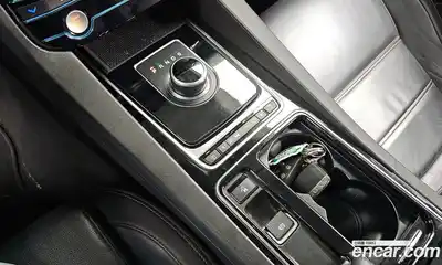 Jaguar F-Pace 2018 2.0 гидро в Москве № 283814, миниатюра 9