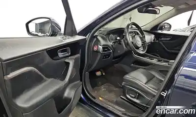 Jaguar F-Pace 2018 2.0 гидро в Москве № 283814, миниатюра 10