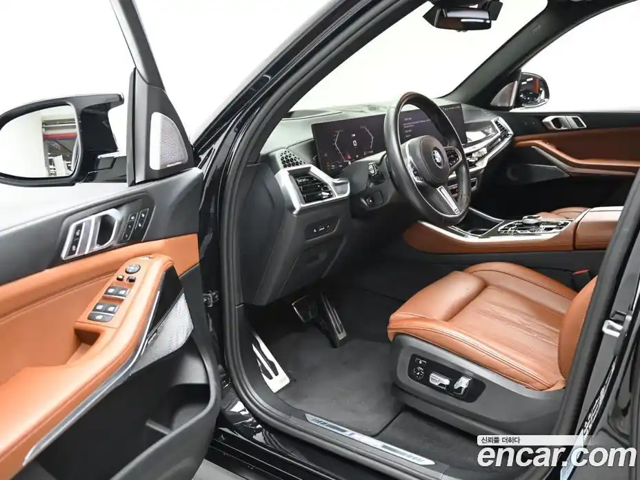 BMW X5 2024 4.4 гидро в Москве № 968103, фото 11