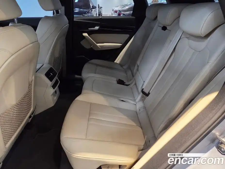 Audi Q5 2024 2.0 гидро в Москве, фото 16