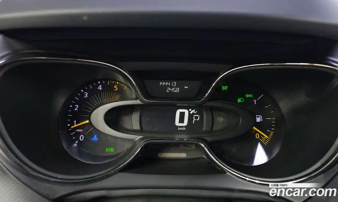 Renault QM3 2015 1.5 гидро в Москве № 106507, фото 8