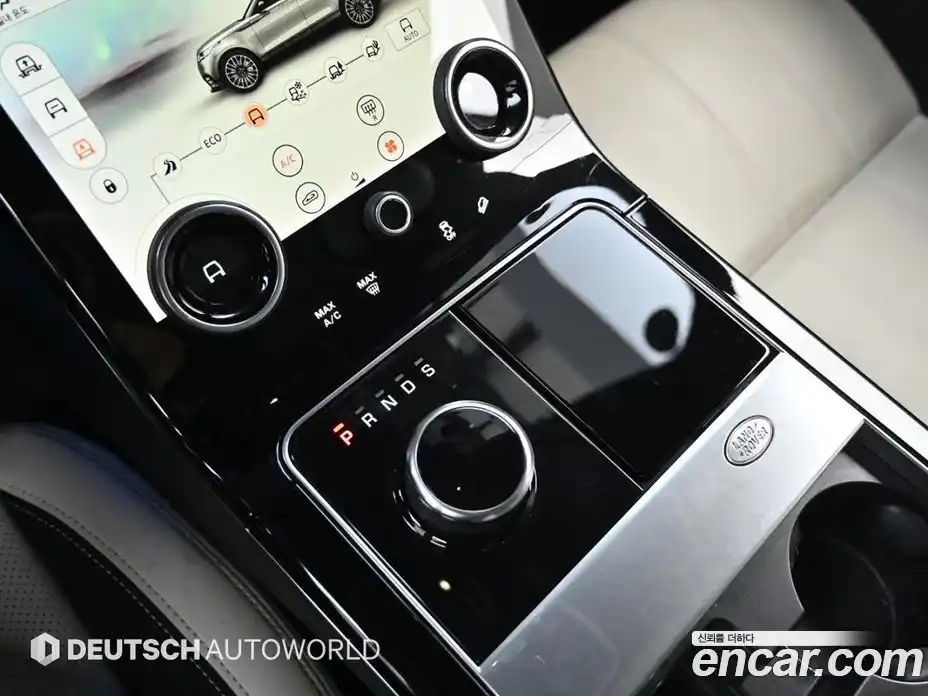Land Rover Range-Rover Velar 2017 3.0 гидро в Москве № 1137366, фото 9