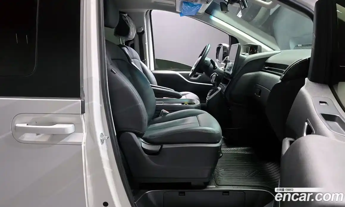 Hyundai Staria 2024 2.2 гидро в Москве № 1317556, фото 11