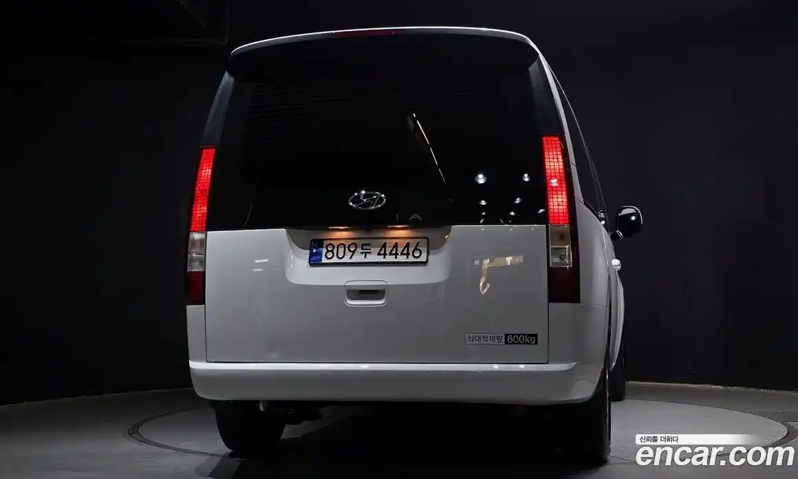 Hyundai Staria 2024 2.2 гидро в Москве № 1317556, фото 4