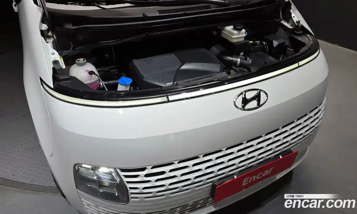 Hyundai Staria 2024 2.2 гидро в Москве № 1317556, фото 6