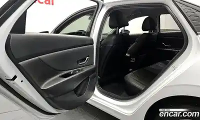 Hyundai Avante 2023 1.6 гидро в Москве № 1317801, миниатюра 12