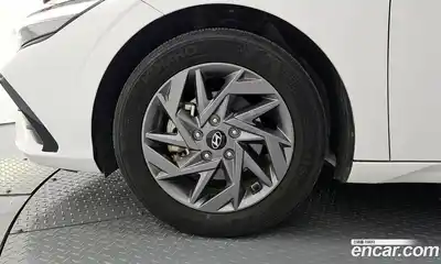 Hyundai Avante 2023 1.6 гидро в Москве № 1317801, миниатюра 5