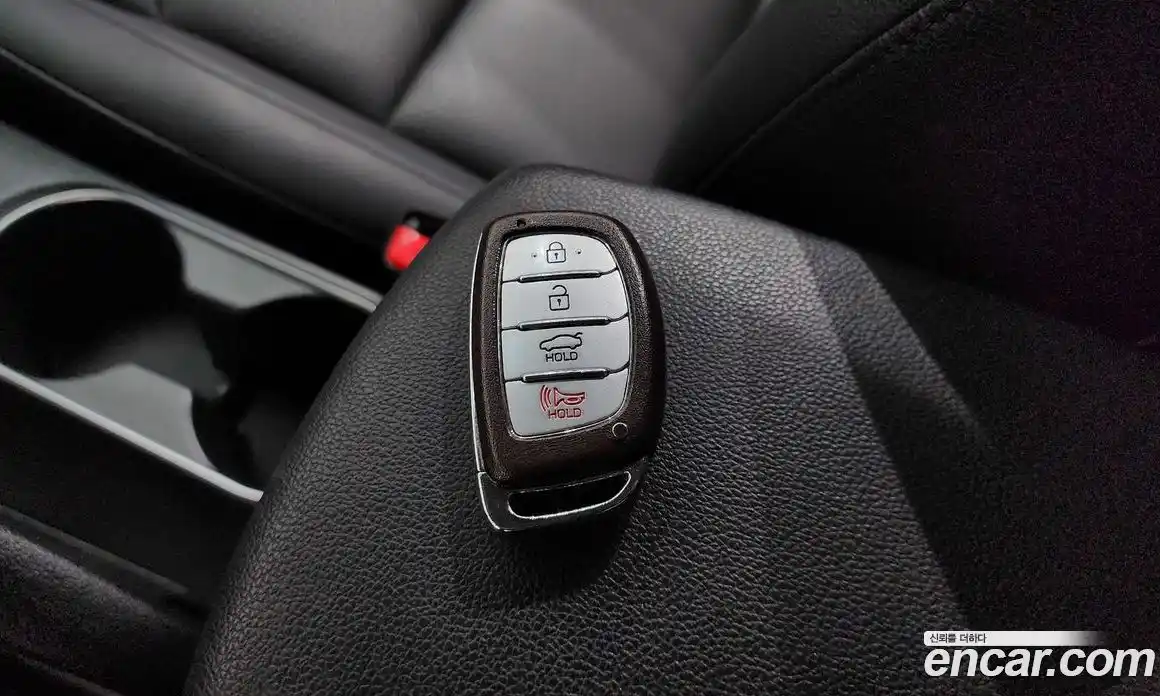 Hyundai Avante 2016 1.6 гидро в Москве № 1317842, фото 15