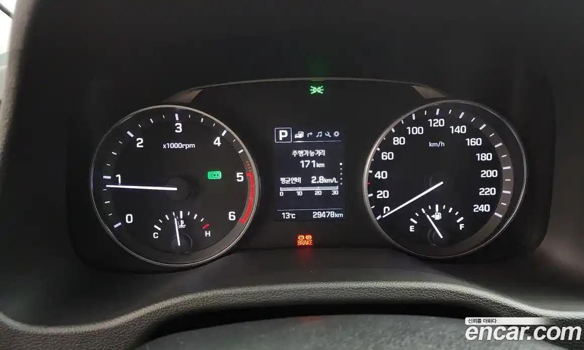 Hyundai Avante 2016 1.6 гидро в Москве № 1317842, фото 8