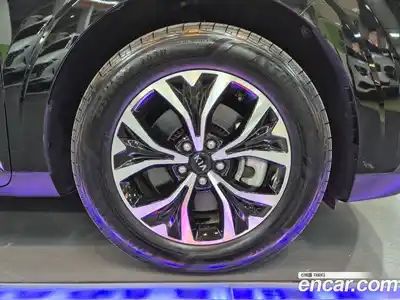 Kia Canival 2021 2.2 гидро в Москве № 1318127, миниатюра 5