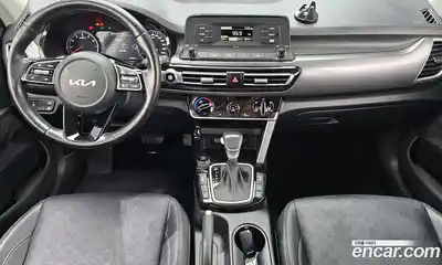 Kia Seltos 2022 1.6 гидро в Москве № 1318512, миниатюра 7