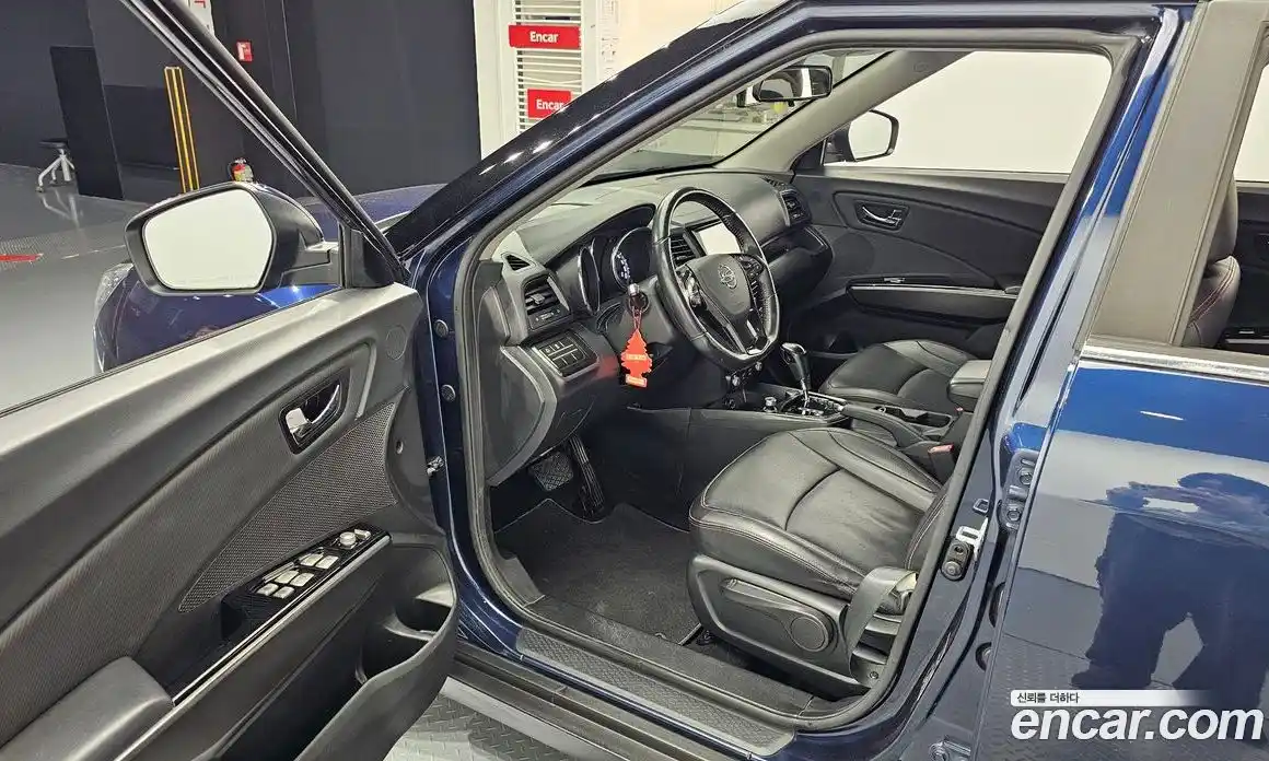 SsangYong TIBOLI 2018 1.6 Автомат в Москве № 1319603, фото 10