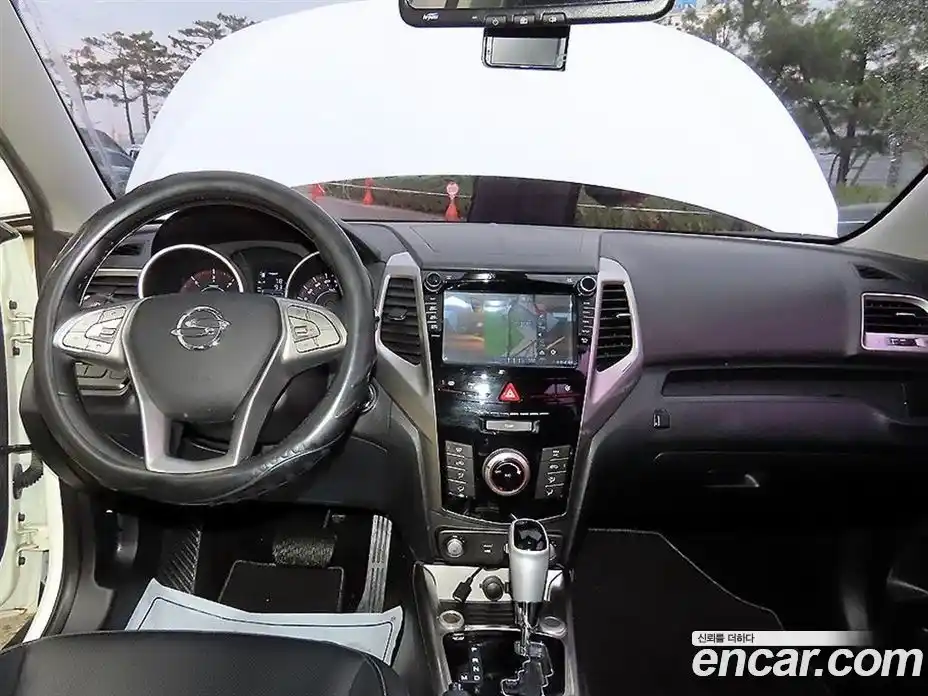 SsangYong TIBOLI 2015 1.6 Автомат в Москве № 1319709, фото 7