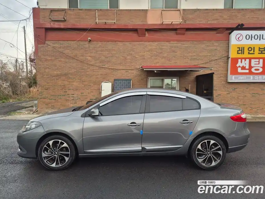 Renault SM3 2015 1.6 гидро в Москве № 1321610, фото 7