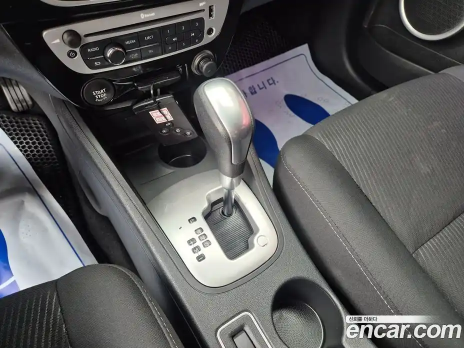 Renault SM3 2015 1.6 гидро в Москве № 1321610, фото 10