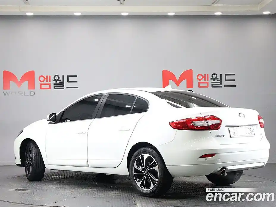 Renault SM3 2016 1.6 гидро в Москве № 1321654, фото 4