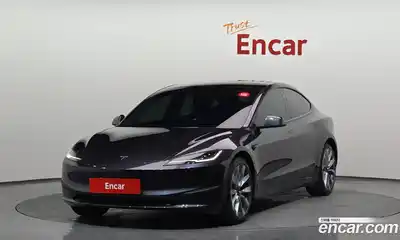 Tesla Model 3, 2024