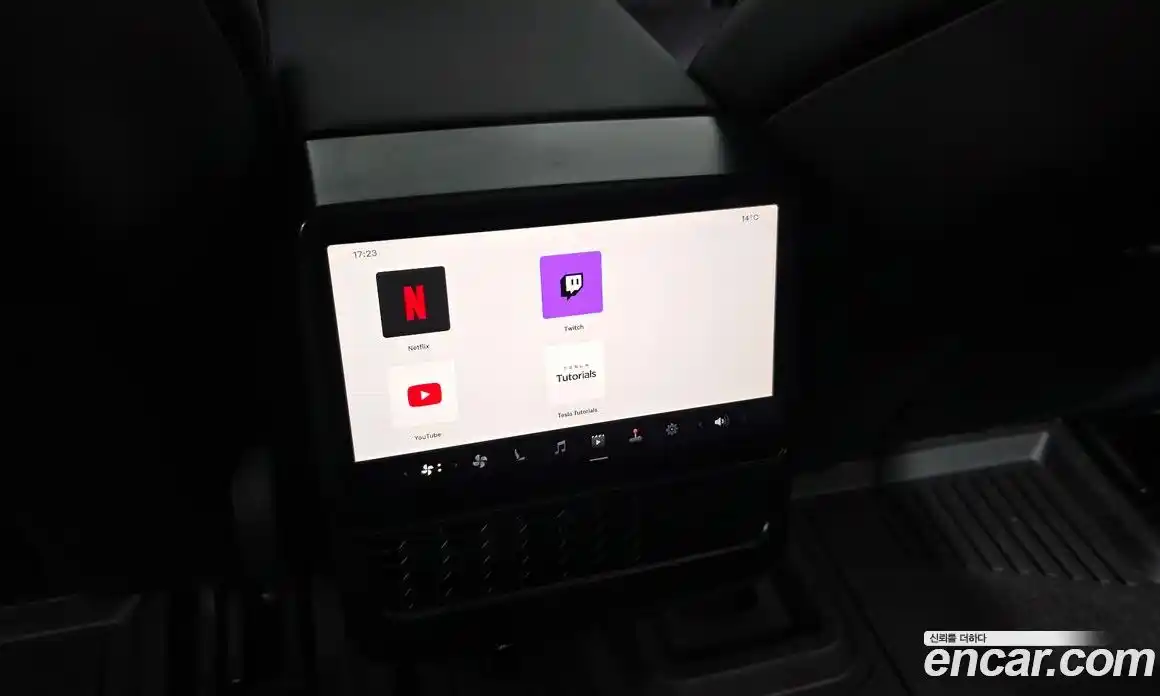 Tesla Model 3 2024 0.2 гидро в Москве № 1323197, фото 19