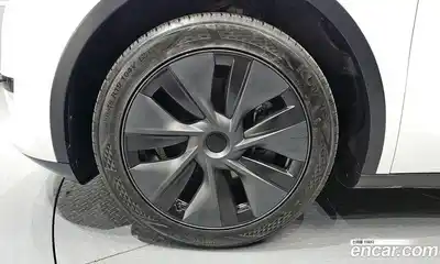 Tesla Model Y 2024 0.2 гидро в Москве № 1323216, миниатюра 5