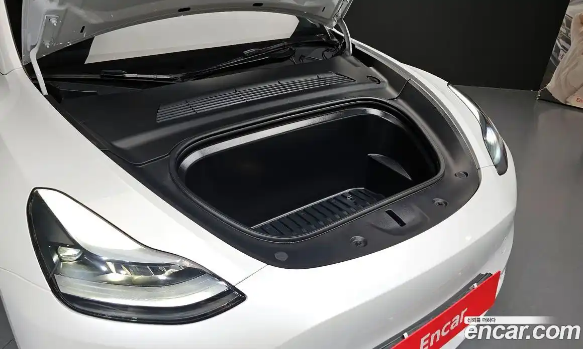 Tesla Model Y 2024 0.2 гидро в Москве № 1323216, фото 6