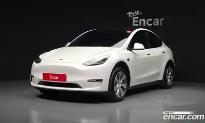 Tesla Model Y, 2021