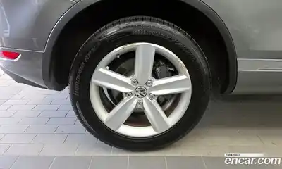 Volkswagen Touareg 2011 3.0 гидро в Москве № 1323497, миниатюра 5