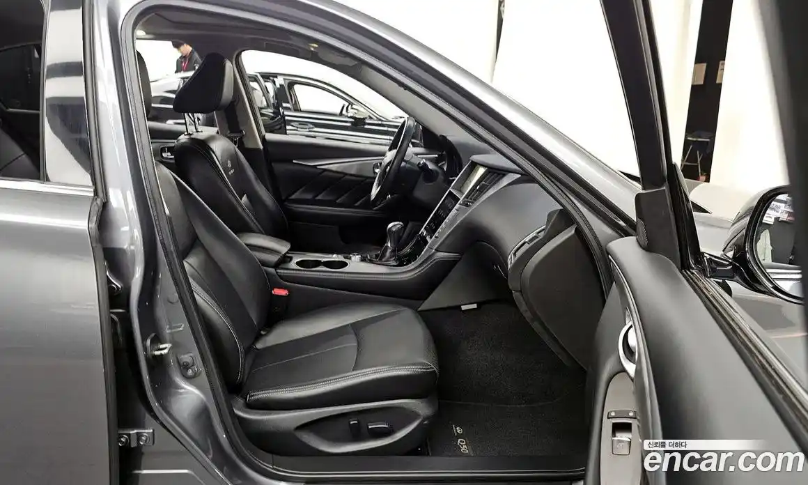 Infiniti Q50 2015 2.1 гидро в Москве № 1324292, фото 11