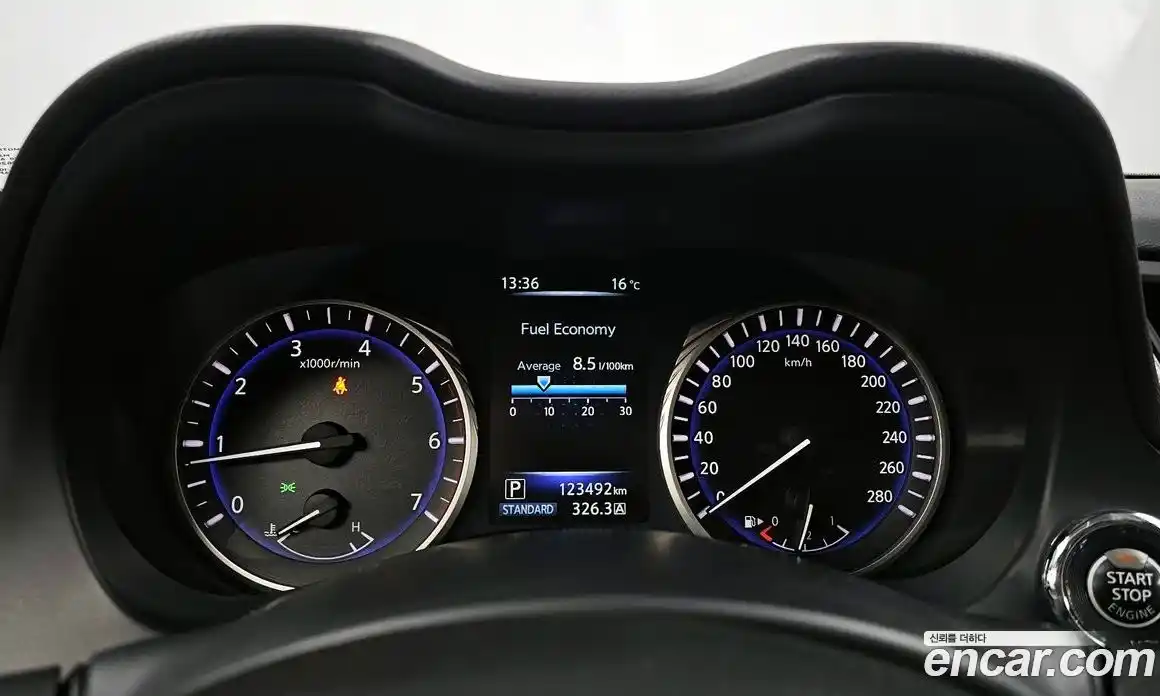 Infiniti Q50 2015 2.1 гидро в Москве № 1324292, фото 8