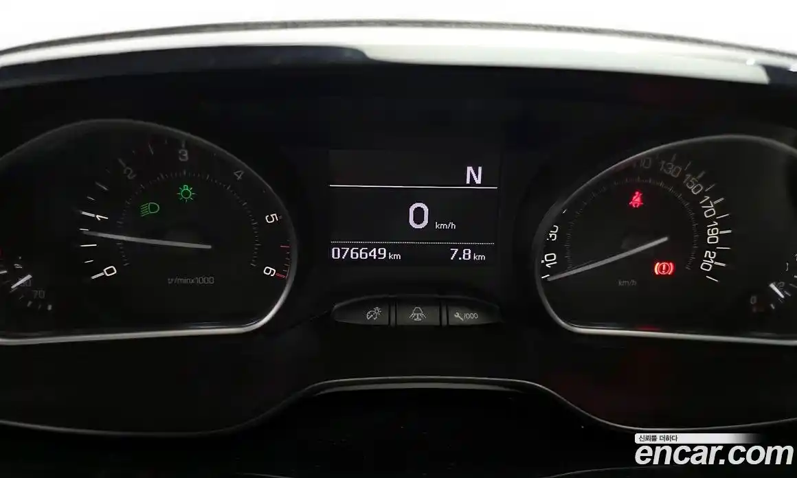 Peugeot 208 2014 1.6 гидро в Москве № 1324377, фото 8