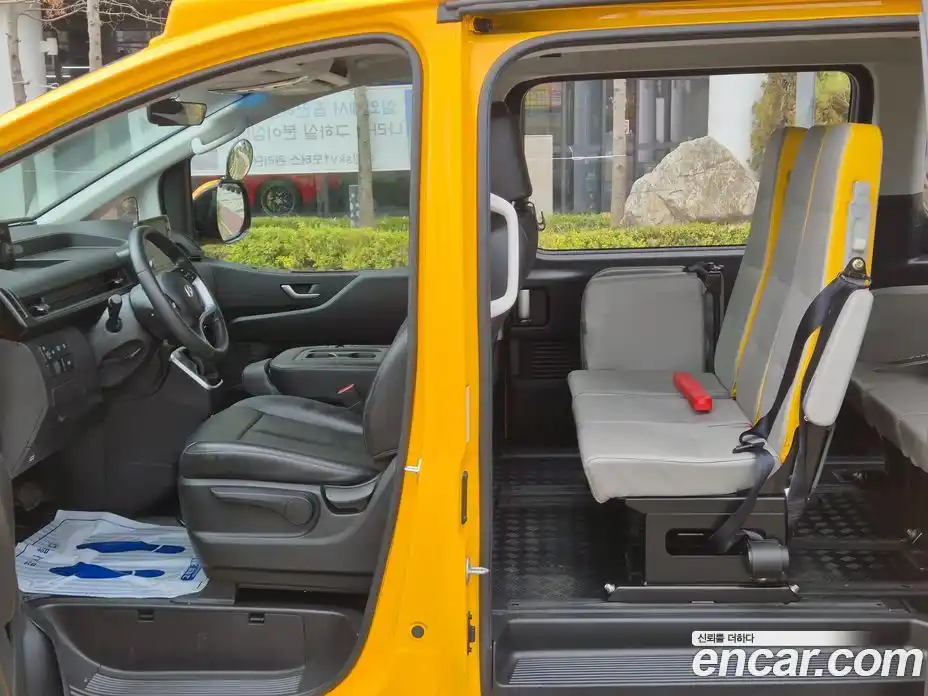 Hyundai Staria 2024 1.6 Автомат в Москве № 1342071, фото 12