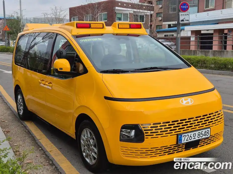 Hyundai Staria 2024 1.6 Автомат в Москве № 1342071, фото 3