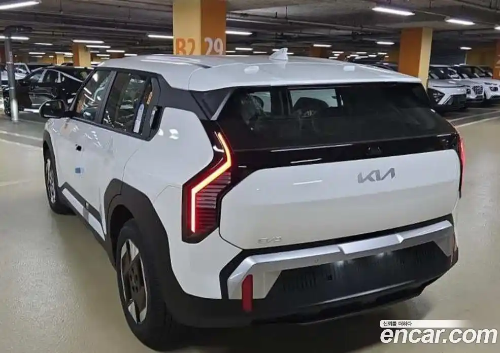 Kia EV3 2026 0.2 гидро в Москве № 1342326, фото 6