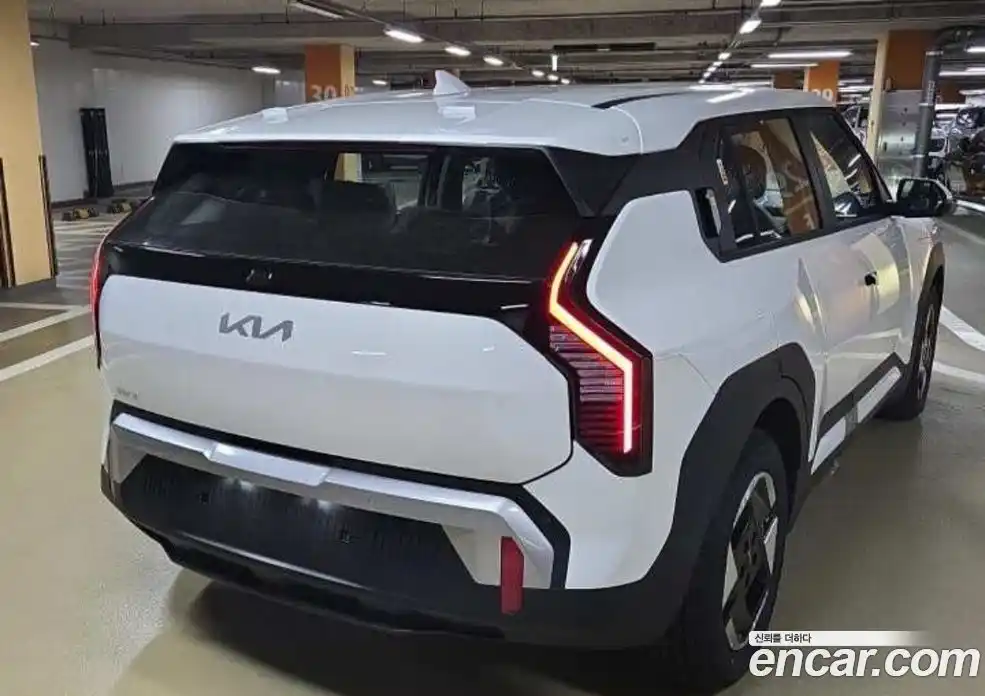 Kia EV3 2026 0.2 гидро в Москве № 1342326, фото 9