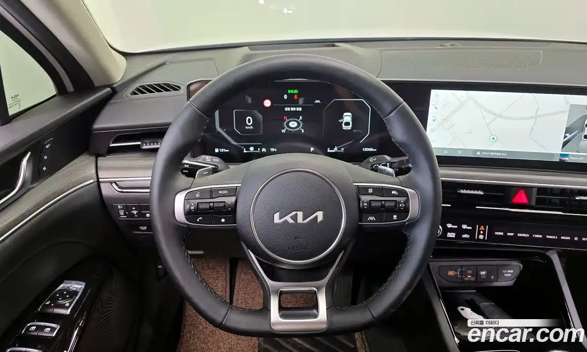 Kia K5 2025 1.6 гидро в Москве № 1342538, фото 14