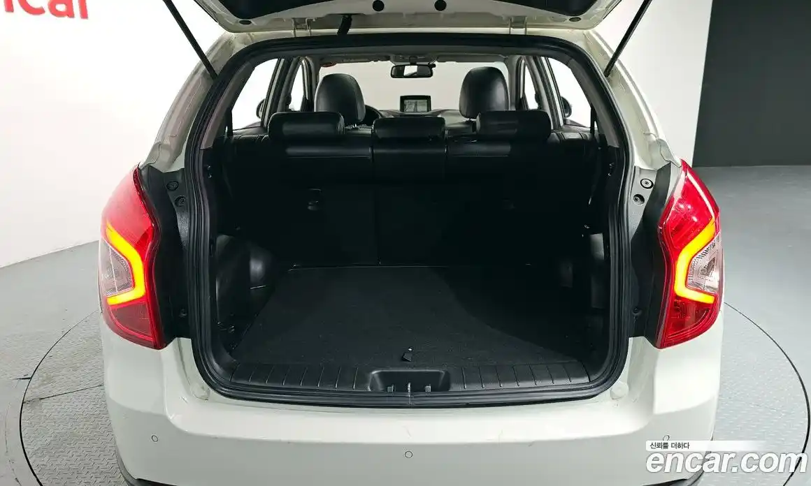 SsangYong Korando 2014 2.0 Автомат в Москве № 1344458, фото 20