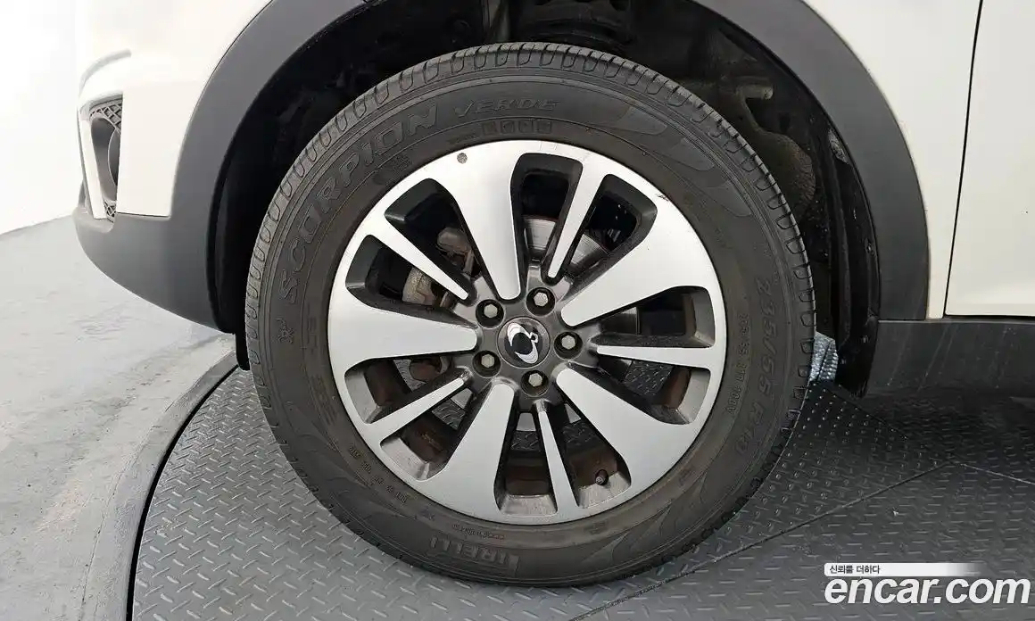 SsangYong Korando 2014 2.0 Автомат в Москве № 1344458, фото 5