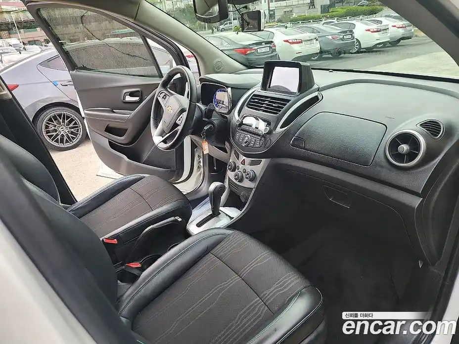 Chevrolet Trax 2014 1.4 Автомат в Москве № 1345978, фото 12